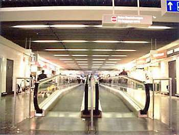 Dobner Metalldecken im Flughafen Frankfurt